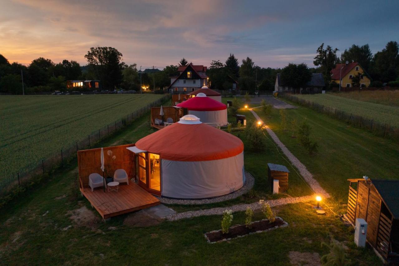 Izera Glamping Adults - Luksusowe Jurty&Spa Gajowka  المظهر الخارجي الصورة