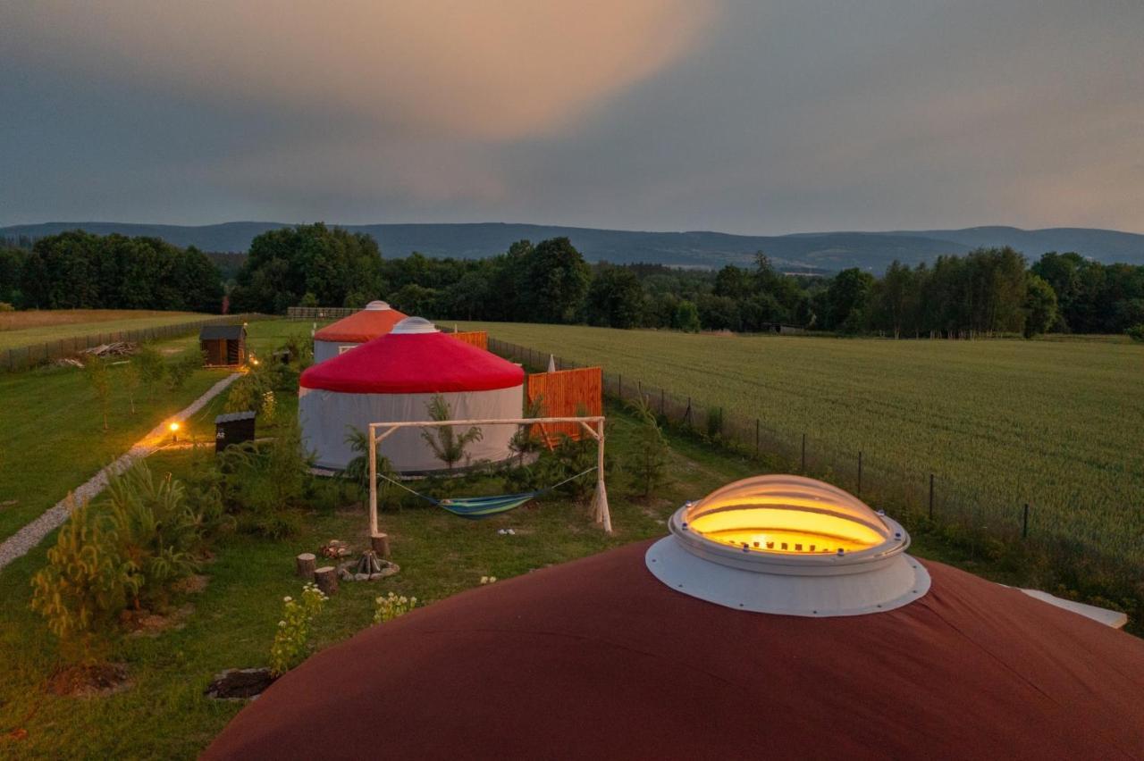 Izera Glamping Adults - Luksusowe Jurty&Spa Gajowka  المظهر الخارجي الصورة