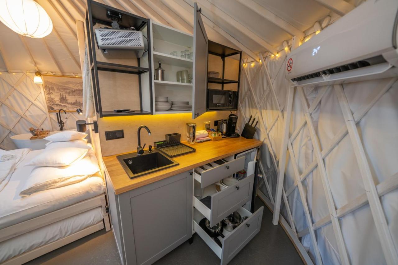 Izera Glamping Adults - Luksusowe Jurty&Spa Gajowka  المظهر الخارجي الصورة