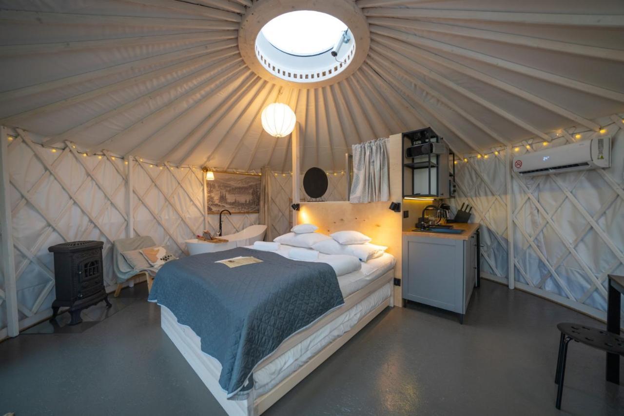 Izera Glamping Adults - Luksusowe Jurty&Spa Gajowka  المظهر الخارجي الصورة