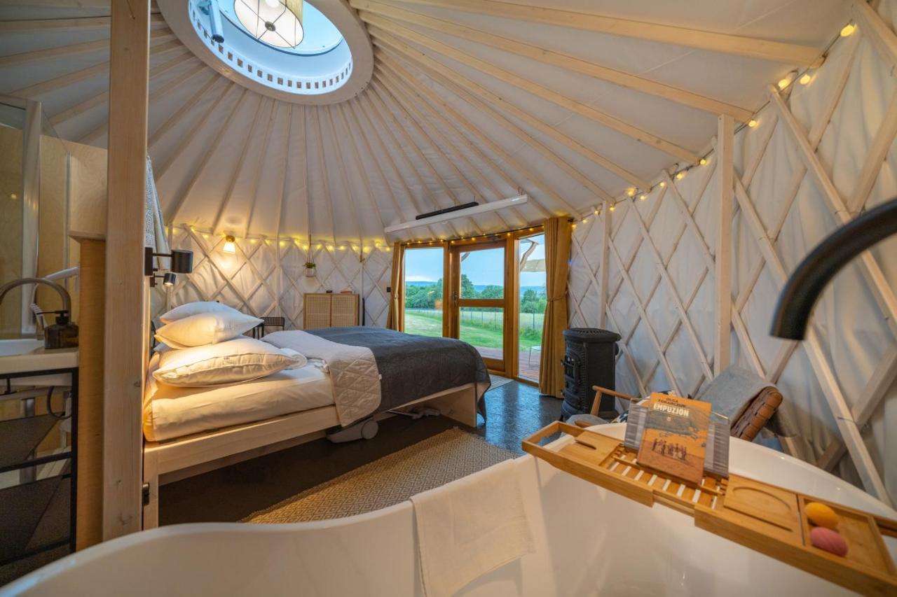 Izera Glamping Adults - Luksusowe Jurty&Spa Gajowka  المظهر الخارجي الصورة